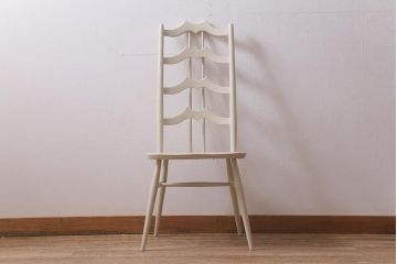 ヴィンテージ家具　イギリスビンテージ　ERCOL(アーコール)　ペイント　希少!洗練された佇まいのラダーバックチェア(ダイニングチェア、椅子)(R-043218)