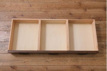 ラフジュ工房オリジナル　古建具リメイク　脚付き　上品な和の風情感じる引き出し付きローボード(戸棚、収納棚、テレビボード)(R-043220)