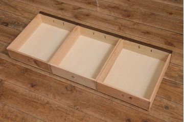 ラフジュ工房オリジナル　古建具リメイク　脚付き　上品な和の風情感じる引き出し付きローボード(戸棚、収納棚、テレビボード)(R-043220)