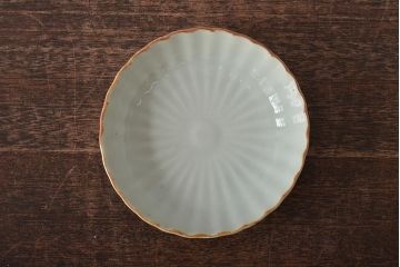 アンティーク雑貨　幕末〜明治期　伊万里焼　白磁　菊皿3枚セット(和食器)(R-043232)