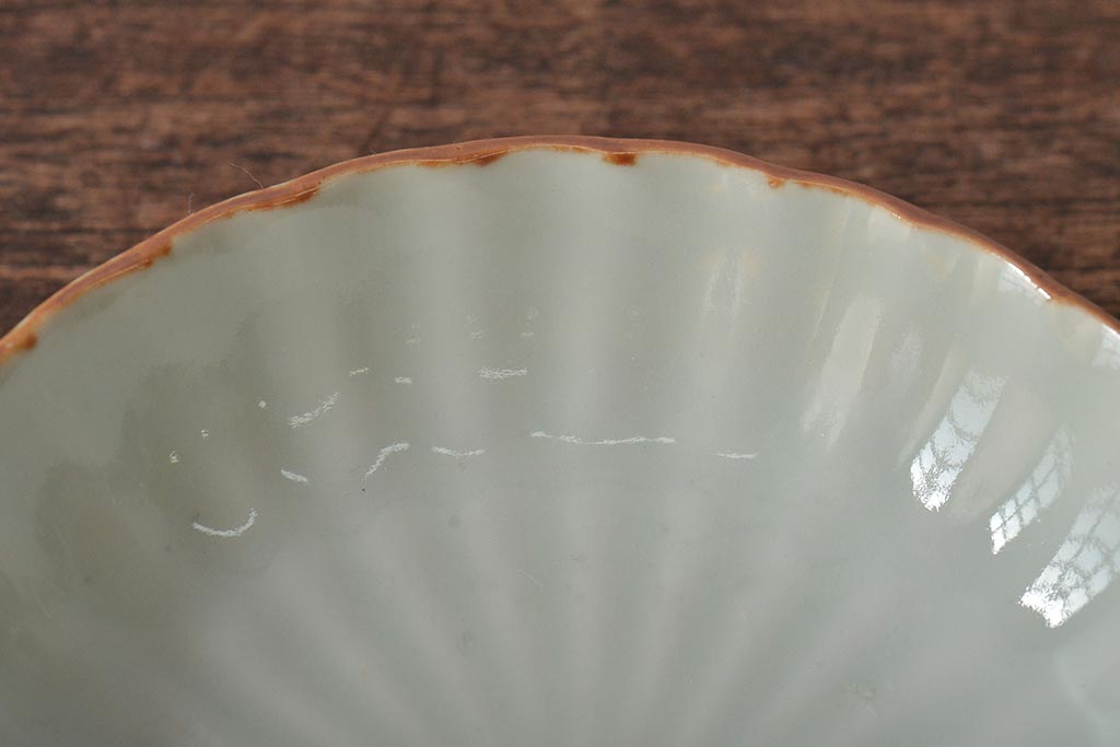 アンティーク雑貨　幕末〜明治期　伊万里焼　白磁　菊皿3枚セット(和食器)(R-043232)