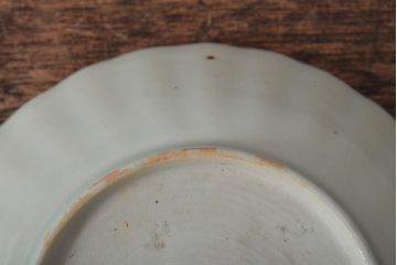 アンティーク雑貨　幕末〜明治期　伊万里焼　白磁　菊皿3枚セット(和食器)(R-043233)