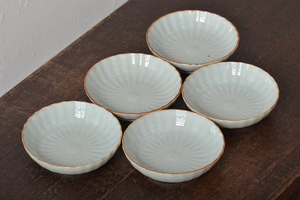 アンティーク雑貨　幕末〜明治期　伊万里焼　白磁　菊皿5枚セット(和食器)(R-043234)