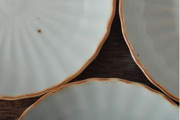 アンティーク雑貨　幕末〜明治期　伊万里焼　白磁　菊皿5枚セット(和食器)(R-043234)