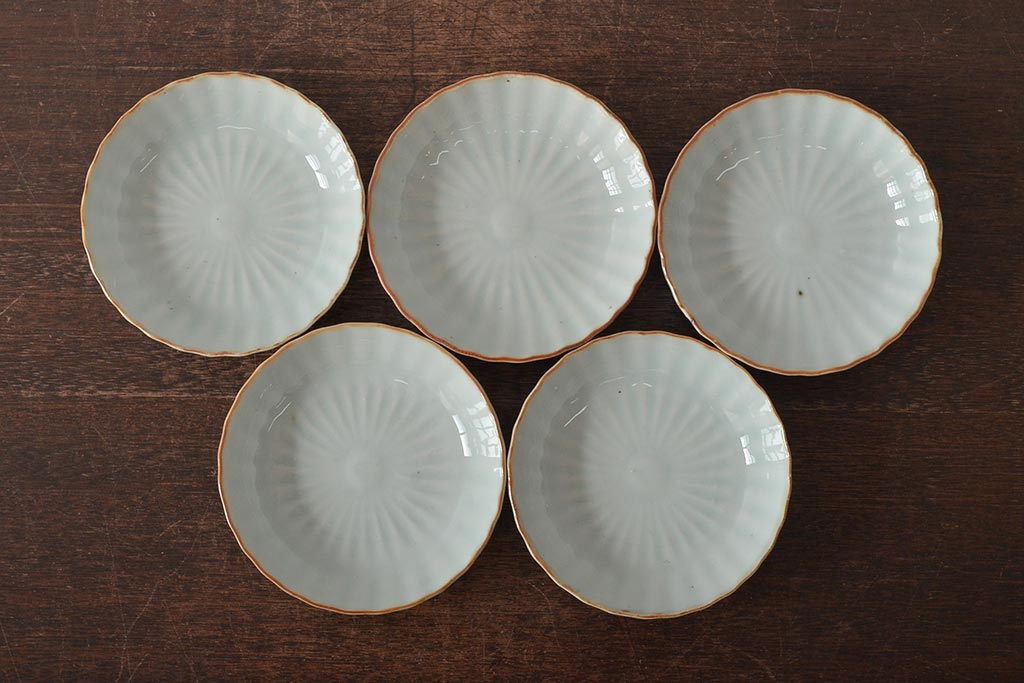 アンティーク雑貨　幕末〜明治期　伊万里焼　白磁　菊皿5枚セット(和食器)(R-043234)