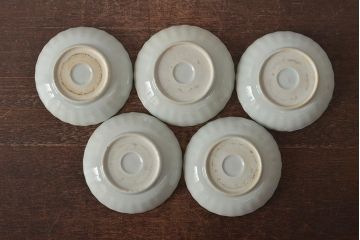 アンティーク雑貨　幕末〜明治期　伊万里焼　白磁　菊皿5枚セット(和食器)(R-043234)