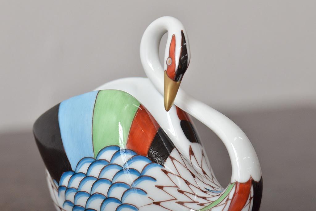 ハンガリー　HOLLOHAZA(ホロハーザ)　白鳥フィギュリン2点セット(スワン、置物、磁器)(R-043242)