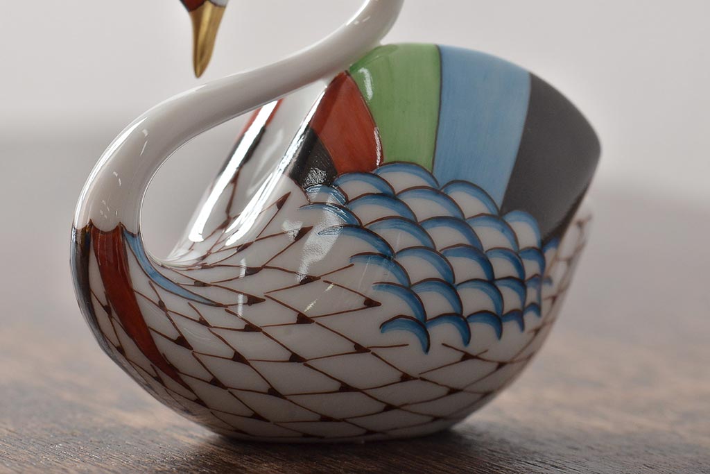 ハンガリー　HOLLOHAZA(ホロハーザ)　白鳥フィギュリン2点セット(スワン、置物、磁器)(R-043242)