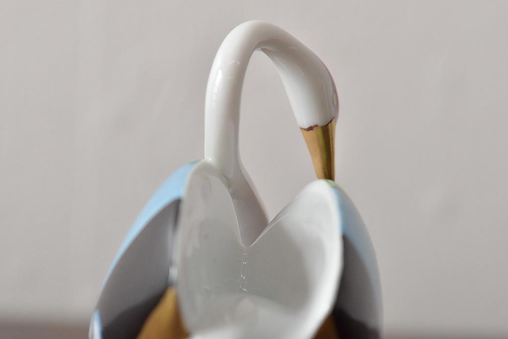 ハンガリー　HOLLOHAZA(ホロハーザ)　白鳥フィギュリン2点セット(スワン、置物、磁器)(R-043242)