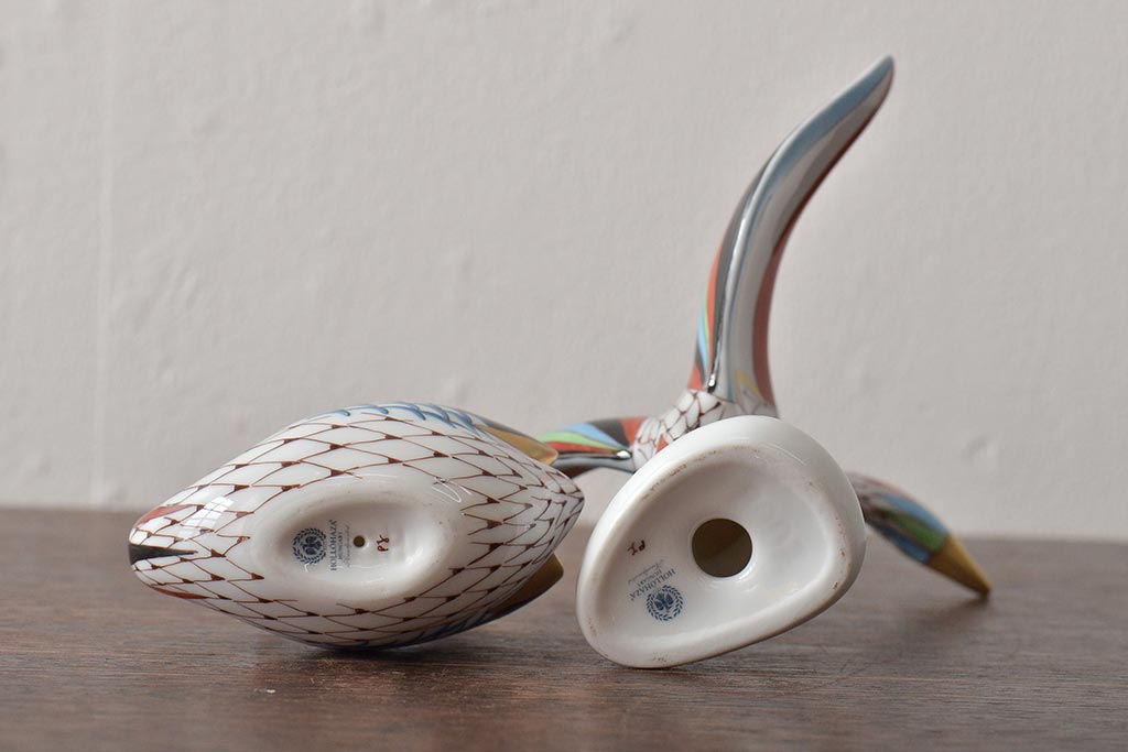 ハンガリー　HOLLOHAZA(ホロハーザ)　白鳥フィギュリン2点セット(スワン、置物、磁器)(R-043242)