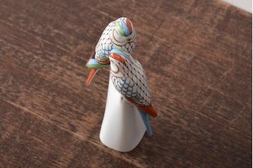 ハンガリー　HOLLOHAZA(ホロハーザ)　オウムフィギュリン(インコ?、鳥、置物、磁器)(R-043243)