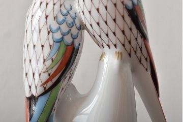 ハンガリー　HOLLOHAZA(ホロハーザ)　オウムフィギュリン(インコ?、鳥、置物、磁器)(R-043243)