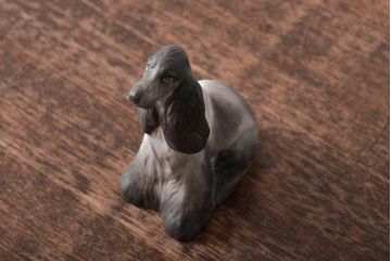 ハンガリー　HOLLOHAZA(ホロハーザ)　バセットハウンド?フィギュリン(犬、磁器、置物)(R-043246)