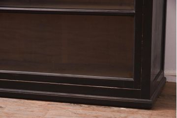 アンティーク家具　和製アンティーク　昭和初期　黒塗りがシックな戸棚(食器棚、キャビネット)(R-043247)