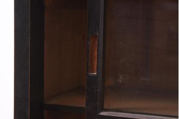 アンティーク家具　和製アンティーク　昭和初期　黒塗りがシックな戸棚(食器棚、キャビネット)(R-043247)