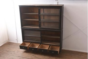 アンティーク家具　和製アンティーク　昭和初期　黒塗りがシックな戸棚(食器棚、キャビネット)(R-043247)
