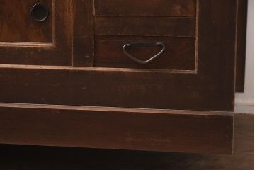 アンティーク家具　明治期　ヒノキ材・欅材　味わいのある収納箪笥(サイドボード、水屋箪笥、戸棚、引き出し、チェスト)(R-043249)