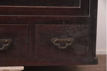 アンティーク家具　明治期　ヒノキ材・杉材　木瓜引き手　渋さが魅力的な収納箪笥(サイドボード、水屋箪笥、戸棚、夜具箪笥、布団箪笥)(R-043251)