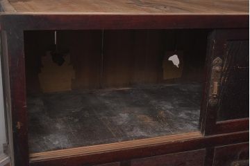 アンティーク家具　明治期　ヒノキ材・杉材　木瓜引き手　渋さが魅力的な収納箪笥(サイドボード、水屋箪笥、戸棚、夜具箪笥、布団箪笥)(R-043251)