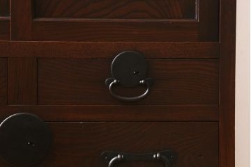 アンティーク家具　和製アンティーク　脚付きリメイク　ケヤキの杢目が美しいシンプルな帳場箪笥(収納棚、時代箪笥、戸棚)(R-043254)