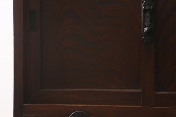 アンティーク家具　和製アンティーク　脚付きリメイク　ケヤキの杢目が美しいシンプルな帳場箪笥(収納棚、時代箪笥、戸棚)(R-043254)
