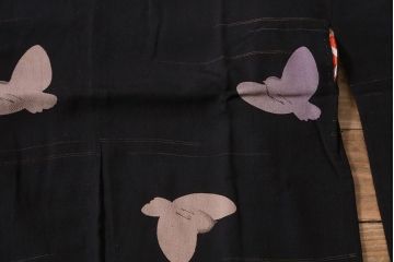 アンティーク着物　大正昭和初期　黒縮緬ふくら雀柄　道行コート(正絹古布)(R-043260)