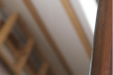北欧ビンテージ　ペイント家具　チーク材　MEREDEW社(メレデュー)社 ブラックペイントがモダンな雰囲気のワードローブ(洋服タンス、チェスト)(R-043265)