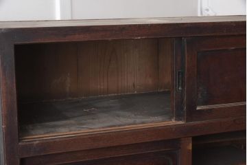 アンティーク家具　上手物!　明治大正期　前面欅(ケヤキ)・玉杢材　3尺　組子入り引き戸の関東水屋箪笥(茶箪笥、重ね戸棚、収納棚)(R-043277)