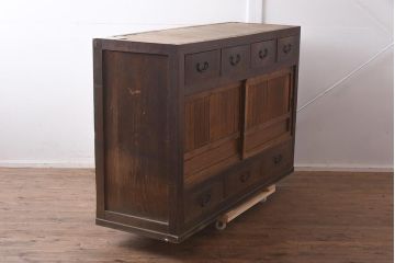 アンティーク家具　明治大正期　落ち着いた雰囲気が魅力の収納箪笥(戸棚、水屋箪笥)(R-043282)