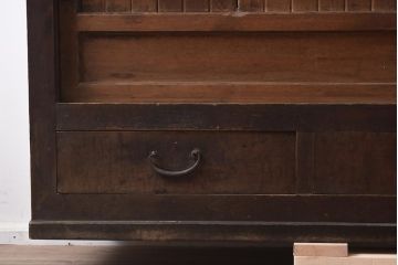 アンティーク家具　明治大正期　落ち着いた雰囲気が魅力の水屋箪笥(重ね戸棚、収納棚、収納箪笥)(R-043283)