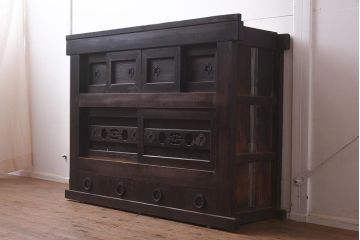 アンティーク家具　シックな佇まいが魅力的な4尺水屋サイドボード(四尺水屋箪笥、戸棚、収納棚)(R-043287)