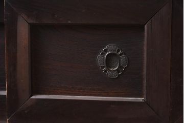アンティーク家具　シックな佇まいが魅力的な4尺水屋サイドボード(四尺水屋箪笥、戸棚、収納棚)(R-043287)