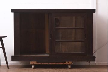 アンティーク家具　ガラス戸の4尺水屋サイドボード(四尺水屋箪笥、戸棚、収納棚)(R-043288)
