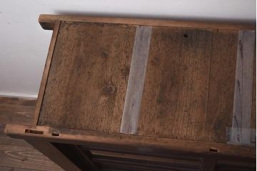 アンティーク家具　シックな佇まいが魅力的な4尺水屋箪笥(四尺重ね水屋、戸棚、収納棚)(R-043289)