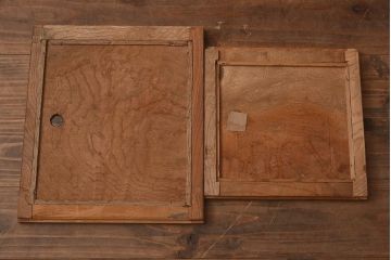 レトロ家具　昭和中期　前面ケヤキ材・玉杢　黒柿　上品な和の雰囲気が感じられる茶箪笥(茶棚、収納棚、キャビネット)(R-043290)