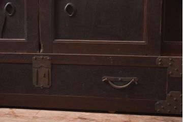 アンティーク家具　明治期　三方ケヤキ材　激レア!貫禄漂う上手物の帳場大箪笥(箪笥ローボード、収納棚)(R-043293)