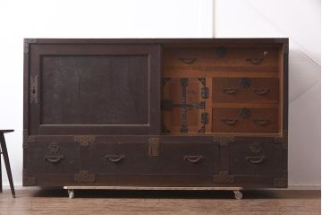 アンティーク家具　明治期　三方ケヤキ材　激レア!貫禄漂う上手物の帳場大箪笥(収納箪笥、引き出し)(R-043294)