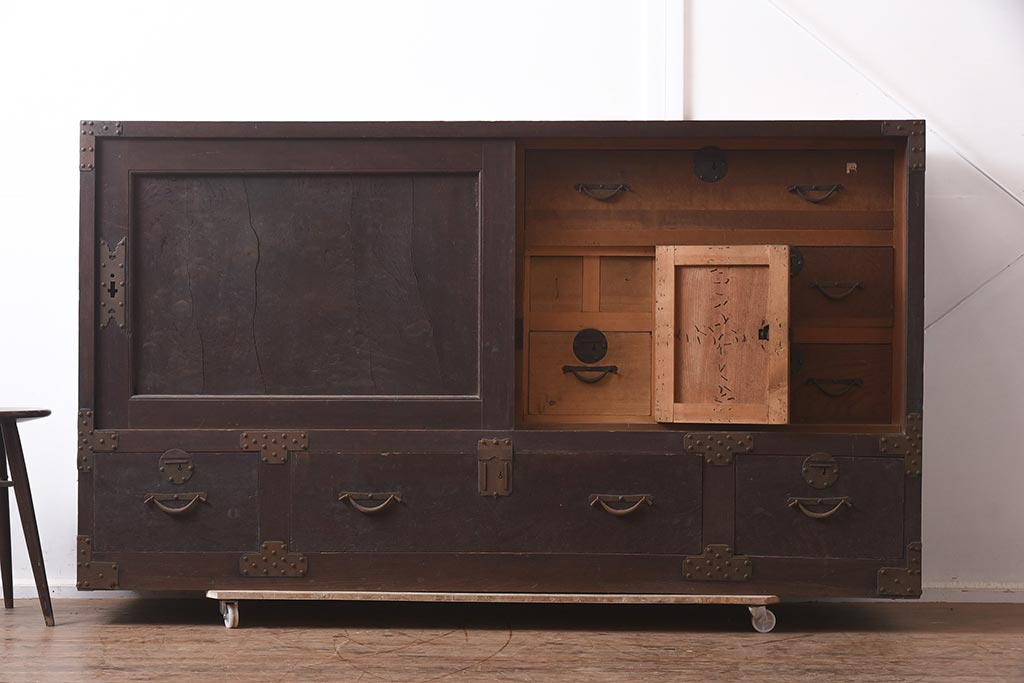 アンティーク家具　明治期　三方ケヤキ材　激レア!貫禄漂う上手物の帳場大箪笥(収納箪笥、引き出し)(R-043294)