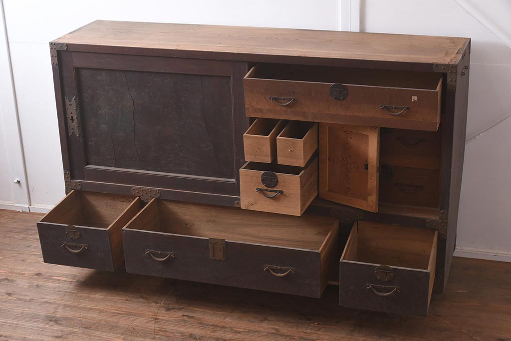 アンティーク家具　明治期　三方ケヤキ材　激レア!貫禄漂う上手物の帳場大箪笥(収納箪笥、引き出し)(R-043294)