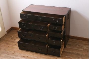 アンティーク家具　明治期　レア!モダンな雰囲気を漂わせる黒漆塗りの仙台箪笥(時代箪笥、衣装箪笥)(R-043303)