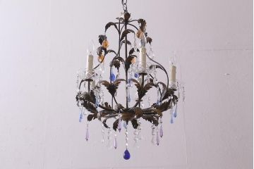 ヴィンテージ照明　輸入品　色付きのガラスドロップがおしゃれなリーフシャンデリア(天井照明、ビンテージ)(R-043304)