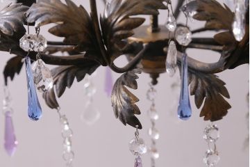 ヴィンテージ照明　輸入品　色付きのガラスドロップがおしゃれなリーフシャンデリア(天井照明、ビンテージ)(R-043304)