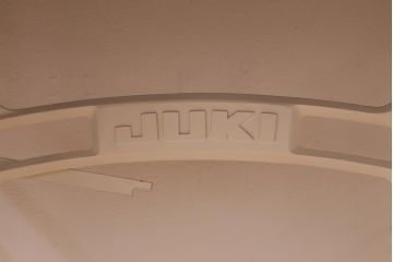 JUKI　天板ヒノキ材　ペイントリメイク　補助テーブル付きミシンテーブル(バタフライテーブル、拡張式テーブル、サイドテーブル、カフェテーブル)(R-043311)