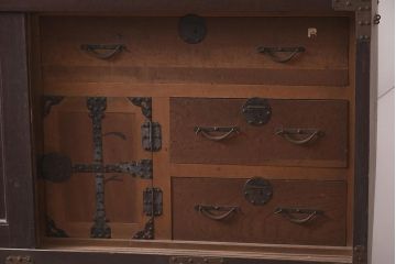 アンティーク家具　明治期　三方ケヤキ材　激レア!貫禄漂う上手物の帳場大箪笥(収納箪笥、引き出し)(R-043316)