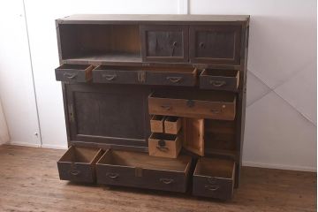 アンティーク家具　明治期　三方ケヤキ材　激レア!貫禄漂う上手物の帳場大箪笥(収納箪笥、引き出し)(R-043316)