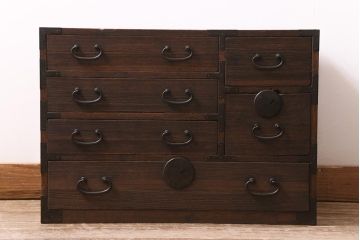 アンティーク家具　昭和初期　総桐材　使いこまれた銅金具が味わい深い小タンス(引き出し、時代箪笥、整理タンス)(R-043324)