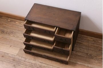アンティーク家具　昭和初期　総桐材　使いこまれた銅金具が味わい深い小タンス(引き出し、時代箪笥、整理タンス)(R-043324)