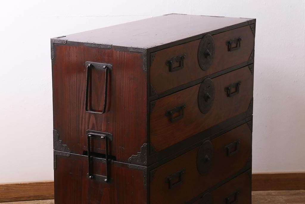 アンティーク家具　明治大正期　前面欅(ケヤキ)材　美しい木目が魅力の重ね会津箪笥(衣装箪笥、時代箪笥)(R-043326)