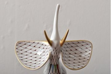 ハンガリー　HOLLOHAZA(ホロハーザ)　象フィギュリン(エレファント、磁器、置物)(R-043330)