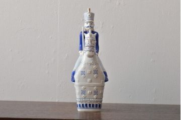 ハンガリー　HOLLOHAZA(ホロハーザ)　騎兵フィギュリン(兵隊、磁器、置物)(R-043331)